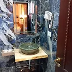 Street Hotel 4*